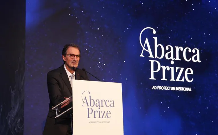 El profesor Philippe J. Sansonetti recibe el Abarca Prize