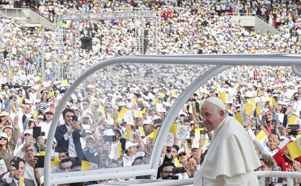 El Papa, este sábado en el Estadio Nacional de Baréin