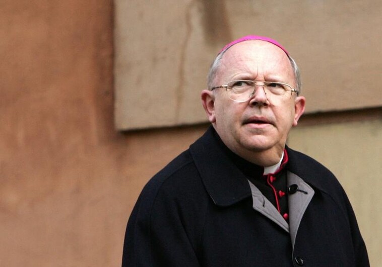 El arzobispo emérito de Burdeos reconoce que se comportó de manera «reprobable» con una menor de 14 años