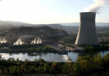 Más caro y menos seguro: un consejero del CSN alerta del riesgo de tener siete almacenes nucleares