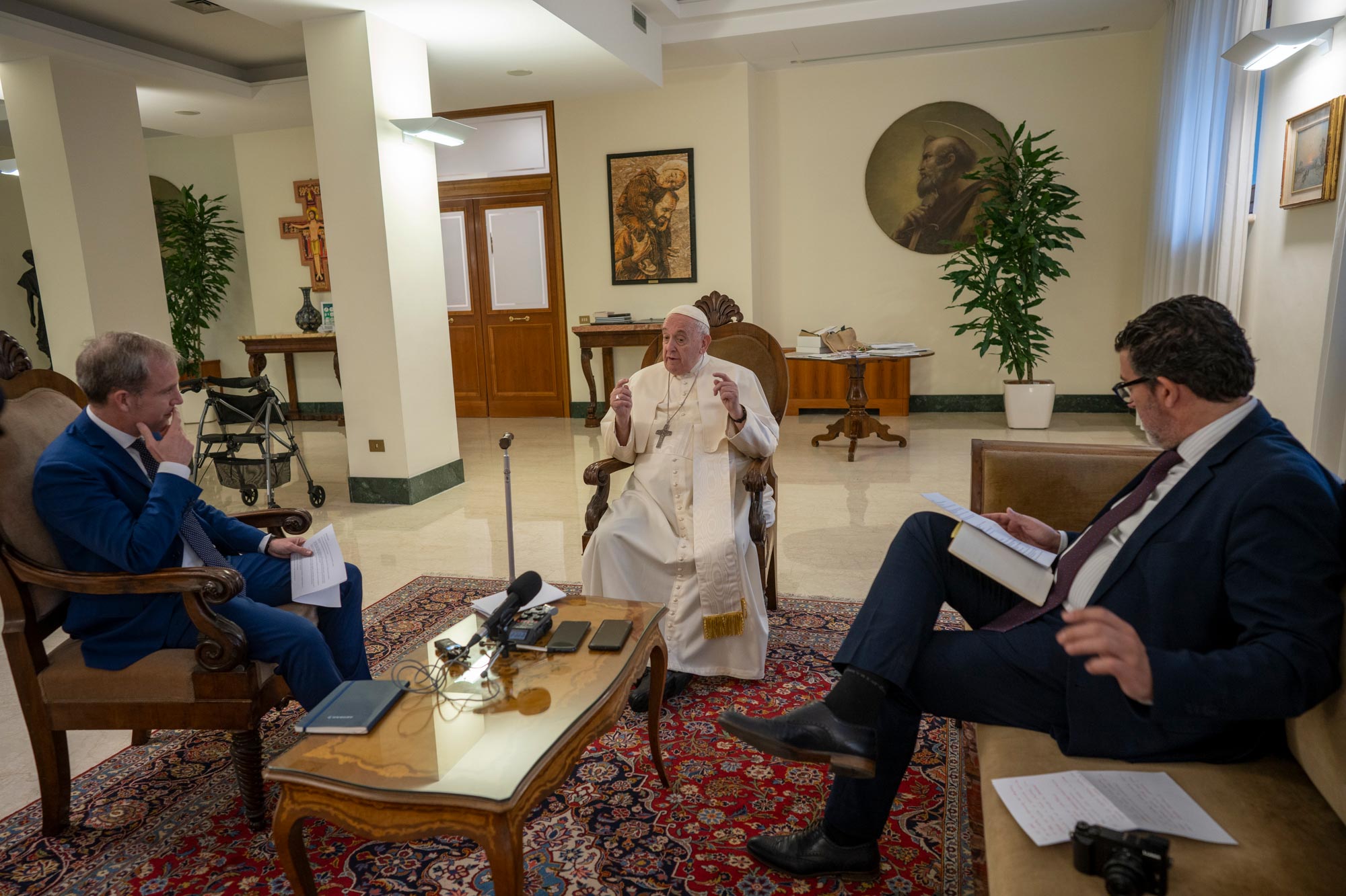 Un momento de la entrevista con el Papa Francisco