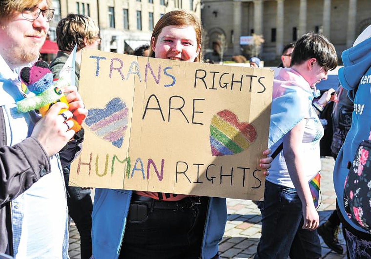 Manifestación en Escocia en defensa de los derechos de las personas trans