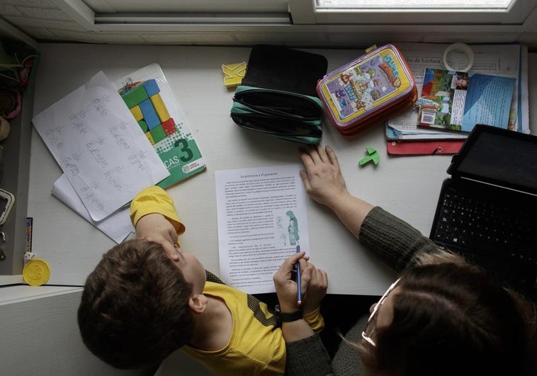 La pandemia provocó que los niños se quedaran más rezagados en matemáticas y perdieran el equivalente a más de un trimestre