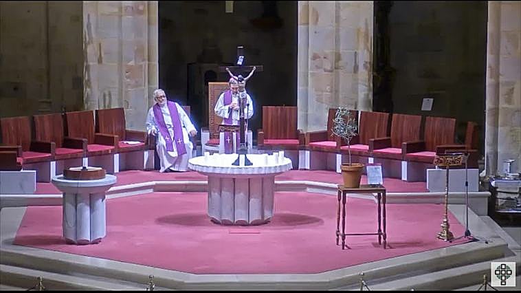 Obispo de Bilbao dice que el reconocimiento a víctimas de abusos "no es el final de nada"