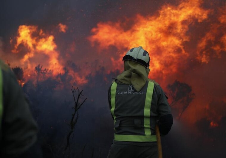 El norte de España sufre una oleada de incendios con decenas de focos