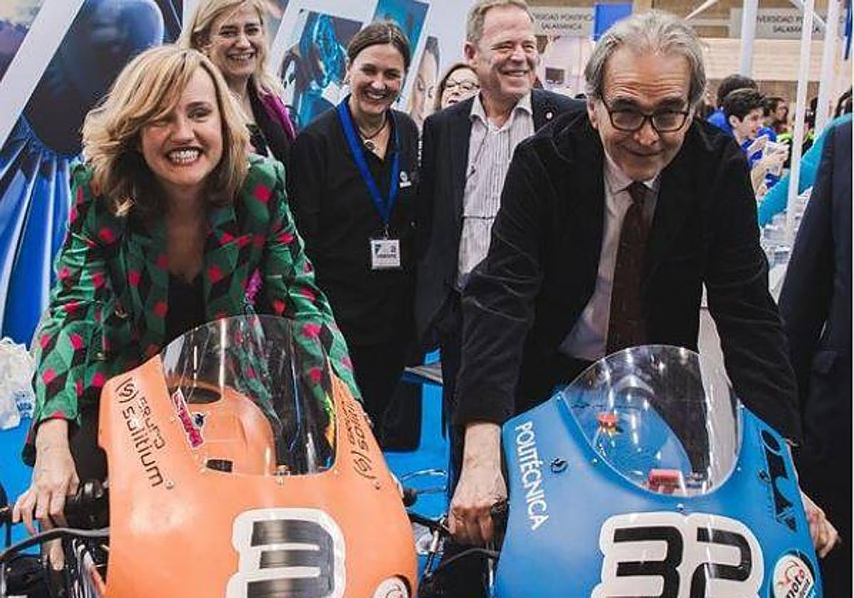 La ministra de Educación, Pilar Alegría y el ministro de Universidades, Joan Subirats en AULA 2023