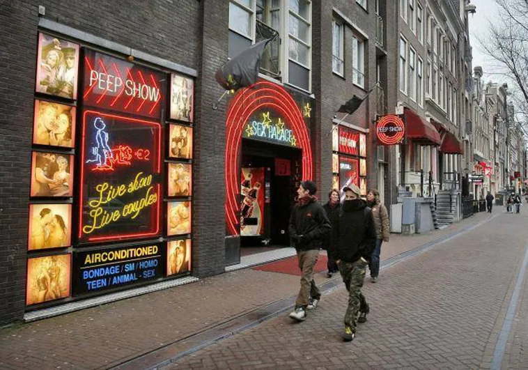 Las prostitutas se rebelan por el intento de trasladar el Barrio Rojo de Ámsterdam a las afueras