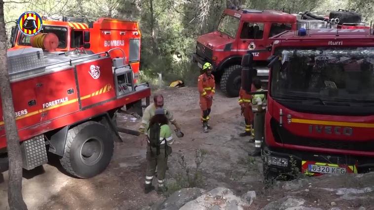 Evolución positiva del incendio de Genovés, aunque preocupa el viento de poniente