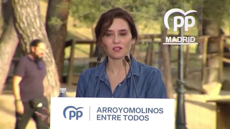 Futuro Vegetal ataca con pintura negra las sedes de PSOE y PP