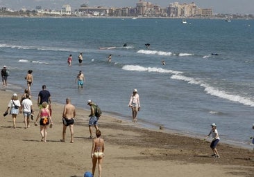 España alcanza los primeros 36 grados del episodio de calor y bate ya récords para el mes de abril