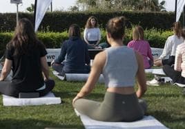 Yoga, autoestima y microbiota, protagonistas de la segunda parada de Mercedes-Benz WeLife Tour en Asturias