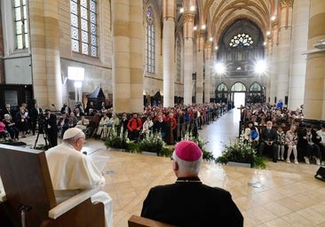 La estrategia de Orban para salvar cristianos perseguidos de la que el Papa recela