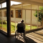 Subidas de hasta 200 euros al mes en las residencias de mayores: «¿Quién puede pagar eso?»