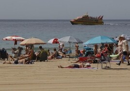 Dónde están las 627 banderas azules que ondearán en las playas españolas este 2023