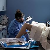 Malta procesa a una mujer por abortar