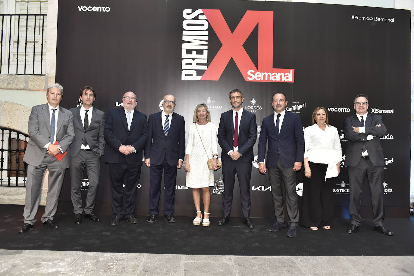 Alberto Aguirre de Cárcer, director de La Verdad, David Taberna, director de El Diario Vasco, Eduardo Peralta, director del Ideal, José Miguel Santamaría, director de El Correo, Teresa Cobo, directora de La Rioja, Fernando Belzunce, director editorial de Vocento, Manuel Castillo, director de Sur, Mar Domínguez, directora de Hoy e Iñigo Noriega, director de El Diario Montañés. Todos ellos miembros del jurado de los Premios XLSemanal.