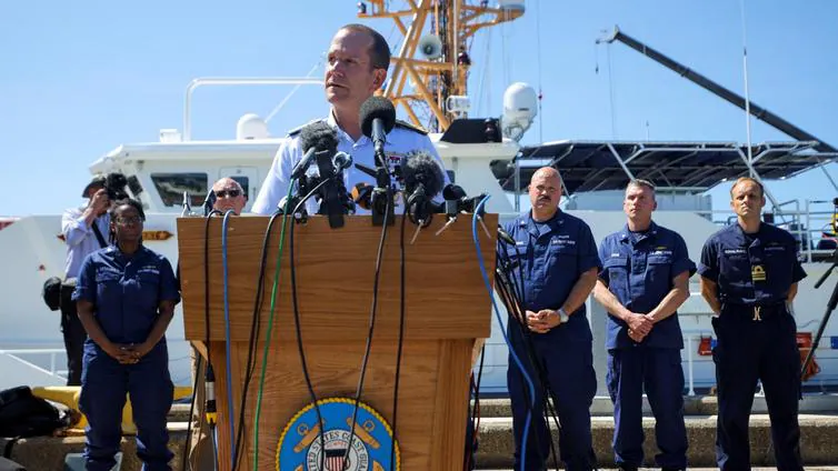 El equipo de rescate da por muertos a los cinco tripulantes del submarino desaparecido