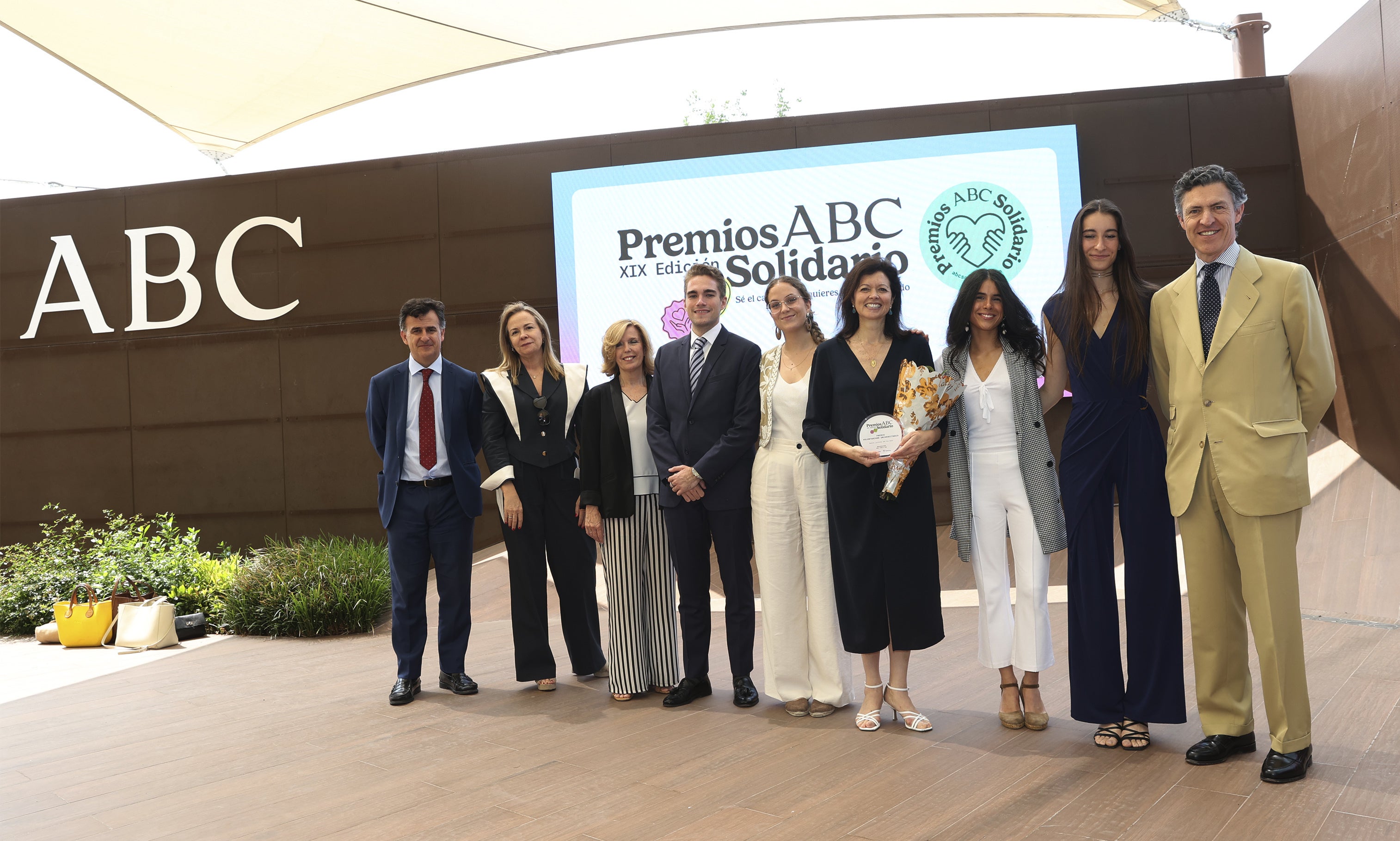 Alumnos y profesores de la Clínica Jurídica Pro Bono CEU