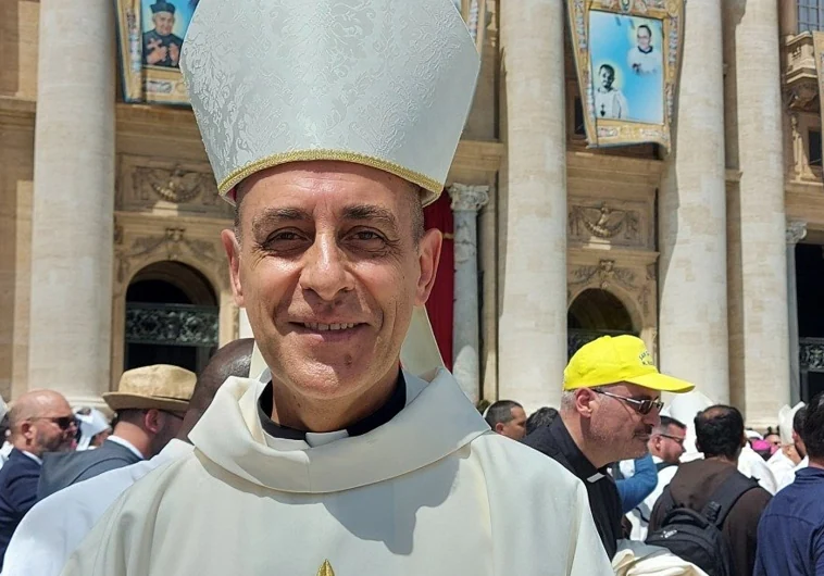 El argentino Víctor Manuel Fernández 'Tucho' tras una canonización en la plaza de San Pedro del Vaticano