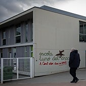 El TSJC confirma el 25% de castellano en tres escuelas y el Govern le acusa «de hacer política» por pronunciarse en campaña