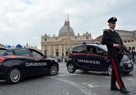El 'toqueteo' breve no es delito, según un tribunal de Roma