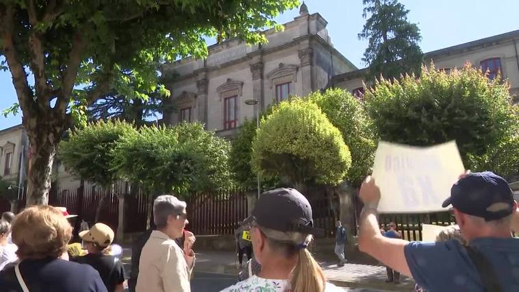 Vecinos de Corrubedo (Ribeira) piden ante el Parlamento de Galicia "un médico a tiempo completo"