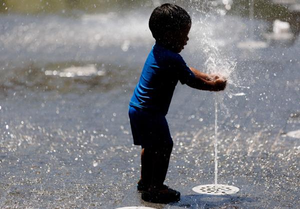 La AEMET alerta de una nueva ola de calor a partir de este lunes con temperaturas superiores a los 40 grados