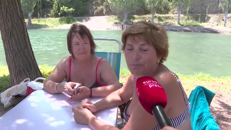 El río Turia a su paso por Bugarra (Valencia), un refugio ante la ola de calor