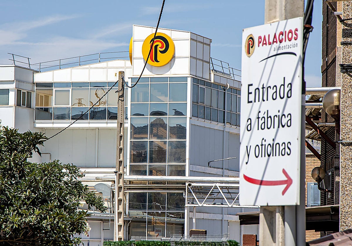 Vista de la fábrica Palacios, en la localidad riojana de Albelda