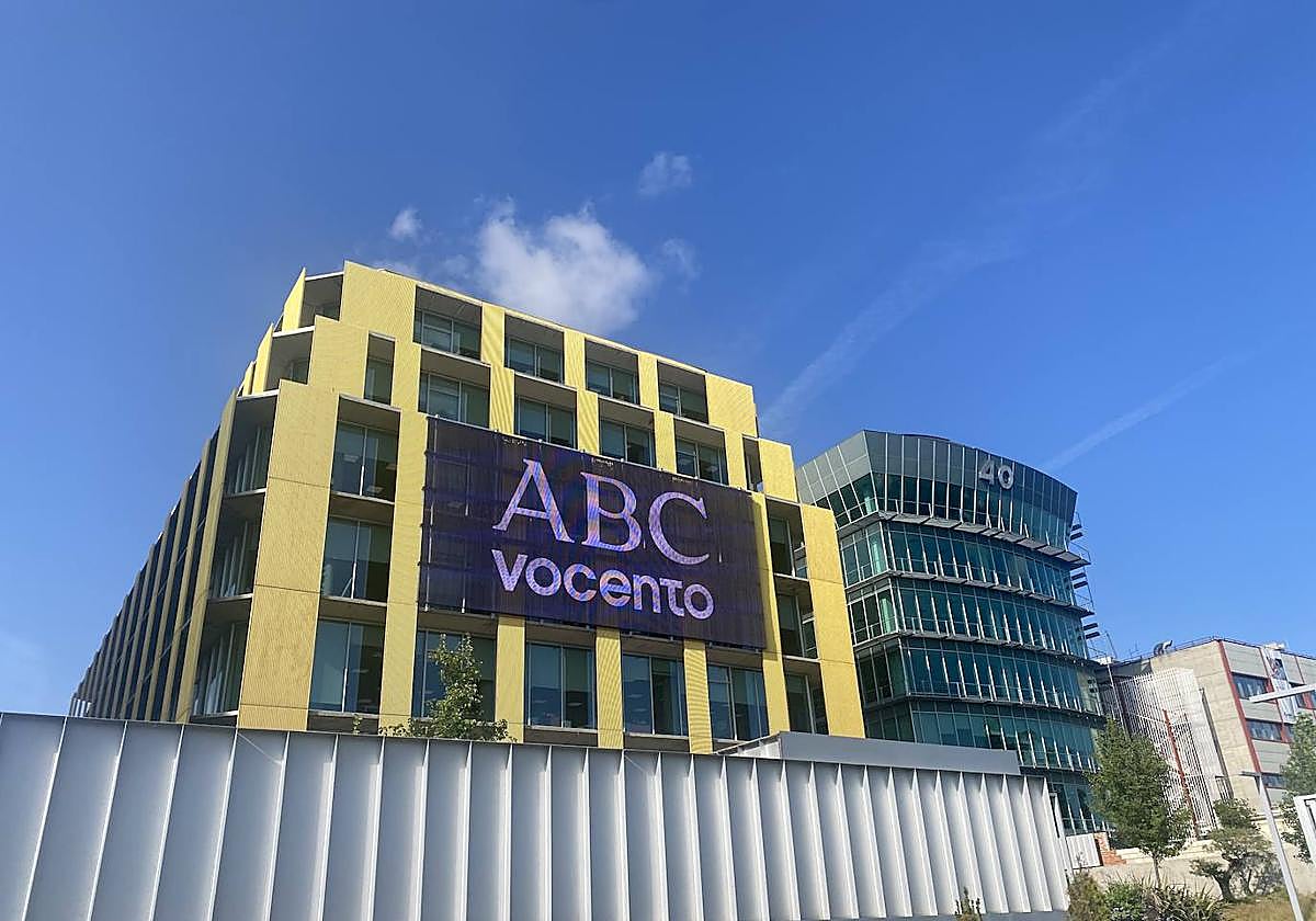 Exterior del edificio del grupo Vocento en Madrid.