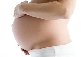 El hombre en Italia no podrá revocar su consenso a la paternidad tras una fecundación in vitro