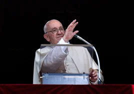El Papa, preocupado, envía mensajes a los afectados por la ola de incendios en Grecia e Italia