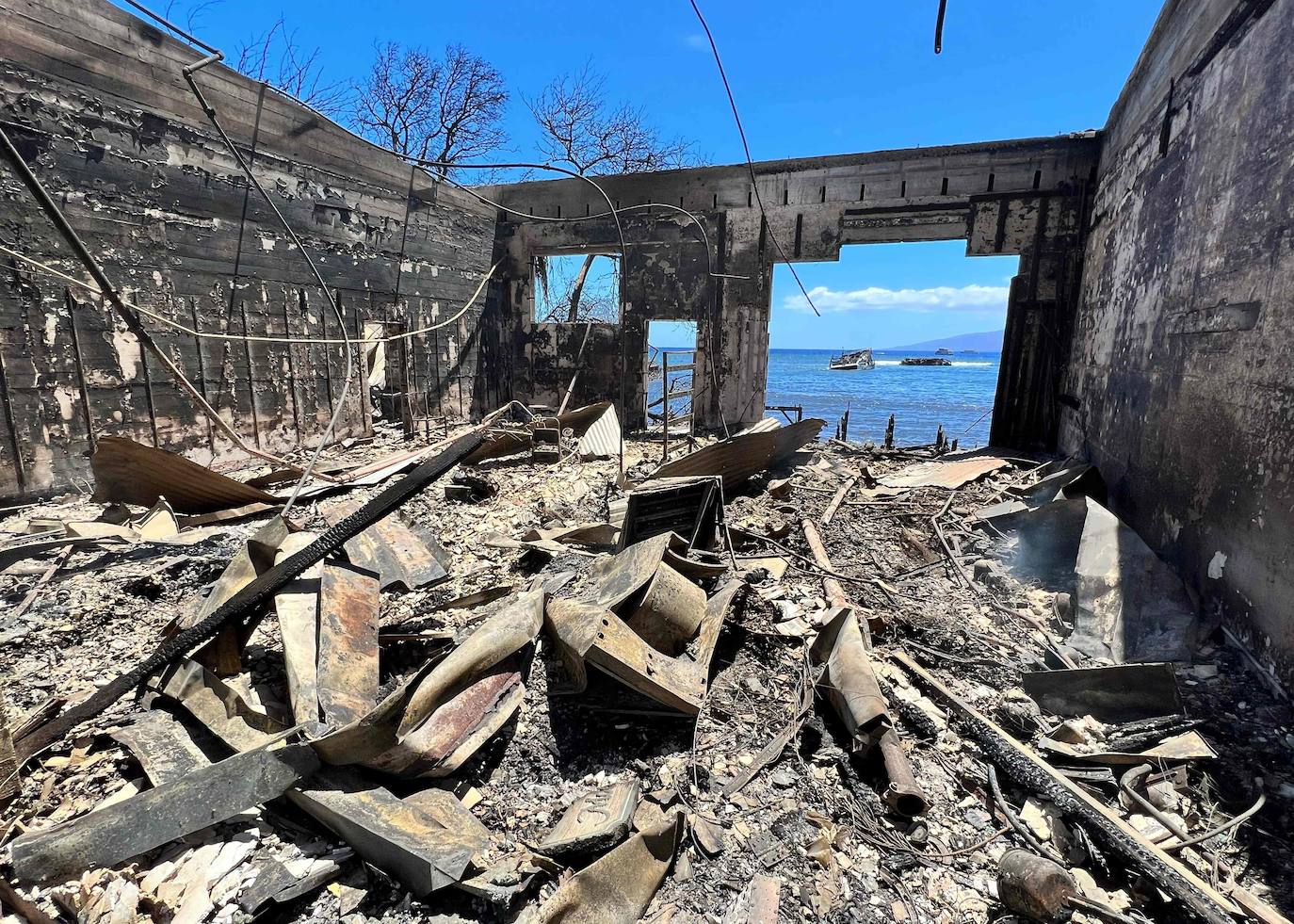 Vivienda destruida en el pueblo de Lahaina tras los incendios de la isla de Maui