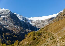 Los Alpes suizos pasan de su día más caluroso con 35ºC a estar cubiertos de nieve en cuatro días