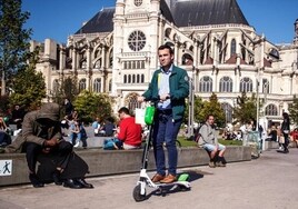 Paris retira los patinetes eléctricos de alquiler de las calles tras consultarlo a la ciudadanía