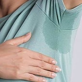 Sanidad ordena la retirada de este desodorante: puede provocar quistes en las axilas