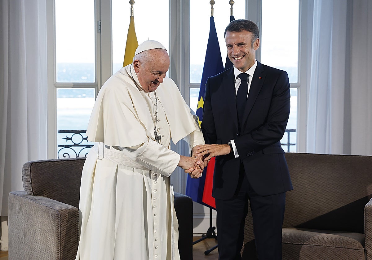 El Papa y el presidente francés mantuvieron ayer sábado un breve encuentro bilateral