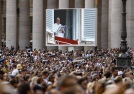 El Papa pide a los católicos que no pongan todas las verdades de fe al mismo nivel e invita a ir a lo esencial