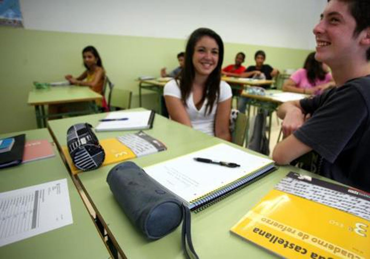 Alumnos catalanes de Primaria en una clase de Lengua Castellana