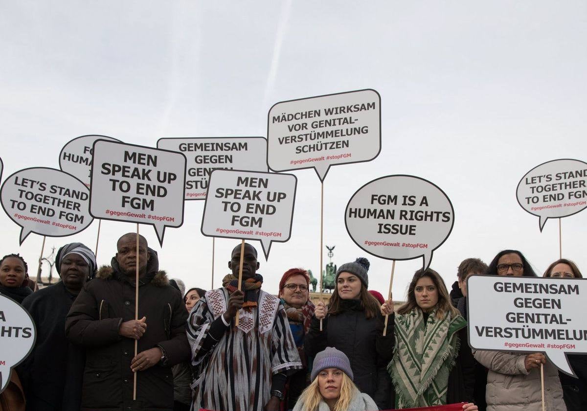 Concentración en contra de la mutilación genital femenina