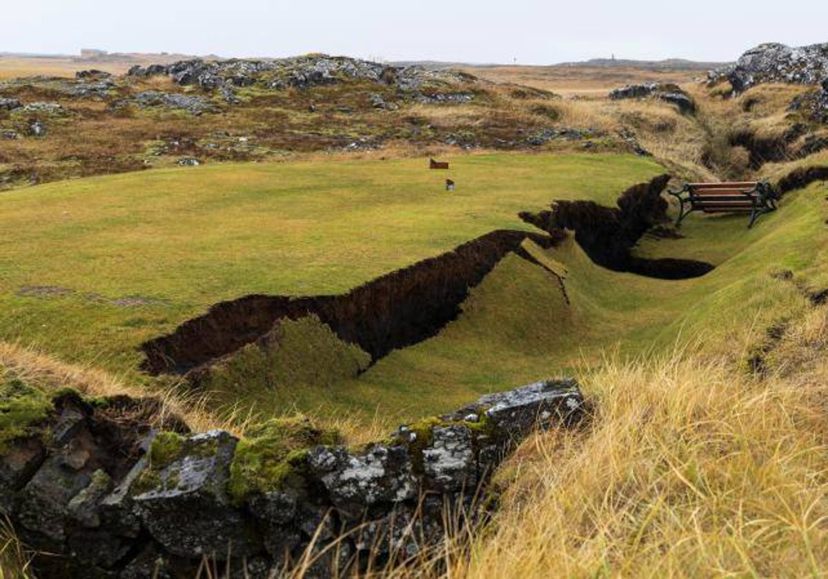 Parte de la fisura en la ciudad de Grindavik