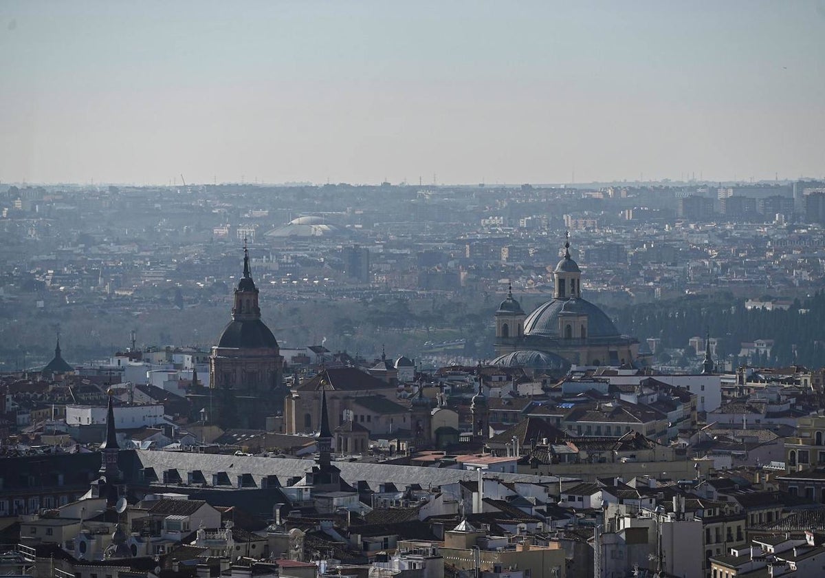 Vista de la contaminación de Madrid en una imagen de archivo