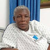 Una mujer de 70 años da a luz a gemelos en un hospital de Uganda y su marido la abandona