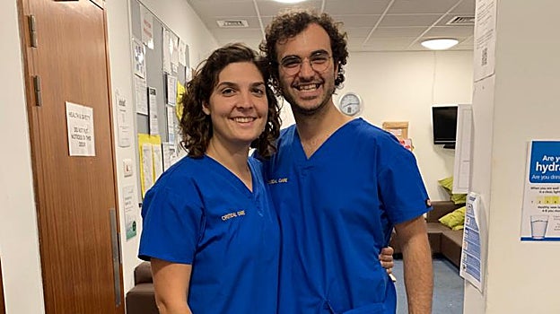 Diamar Martín-Rubio y Ricardo Simões, en la sanidad británica