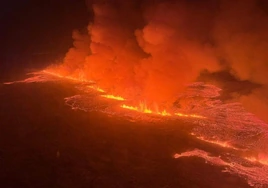 La lava del volcán de Islandia multiplica por cuatro a la de La Palma