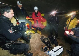 Una familia permanece encerrada en una cueva en Eslovenia por las fuertes lluvias