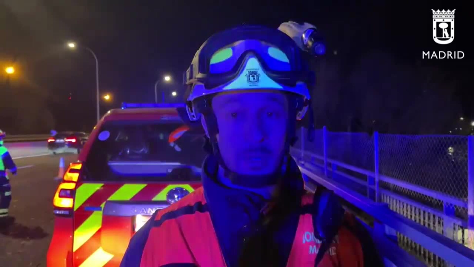 Dos heridos tras ser arrollados por un coche que chocó contra otro parado en la A3