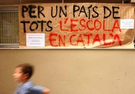 'Comisarios' lingüísticos en las escuelas: «¡En todas partes hablamos catalán! ¡Pedazo de merluzo!»
