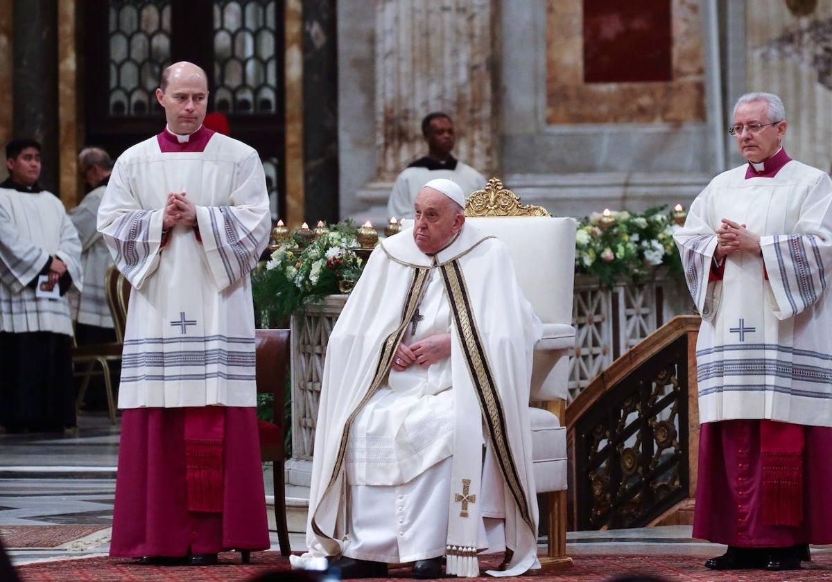 El Papa Francisco durante la celebración de las Segundas Vísperas de San Pablo Apóstol