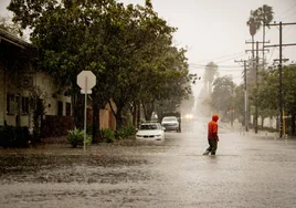 California declara el estado de emergencia ante la tormenta «más grande» del invierno